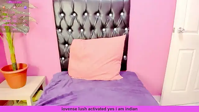 Snapshot of INDIANFLAME chatting on May 18, 6:01 pm INDIANFLAME online show from May 18, 6:01 pm