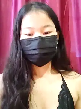 Snapshot of sia_143 chatting on November 25, 3:29 am sia 143 online show from November 25, 3:29 am