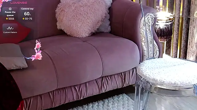 oliviathea online show from November 7, 2:16 am