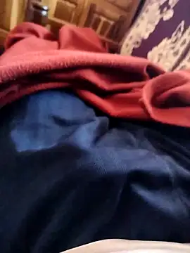 Snapshot of sudu_slave chatting on December 18, 7:35 am sudu slave online show from December 18, 7:35 am