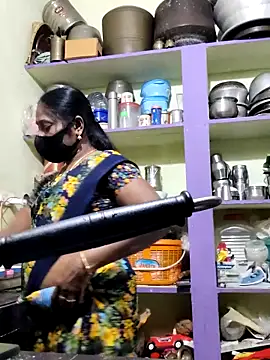 papukurty online show from November 17, 3:05 pm