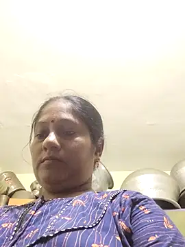 Snapshot of papukurty chatting on May 15, 2:20 am papukurty online show from May 15, 2:20 am