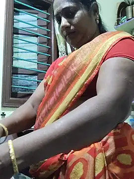 Snapshot of papukurty chatting on July 3, 3:40 pm papukurty online show from July 3, 3:40 pm