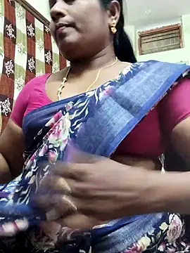 Snapshot of papukurty chatting on April 20, 9:01 am papukurty online show from April 20, 9:01 am