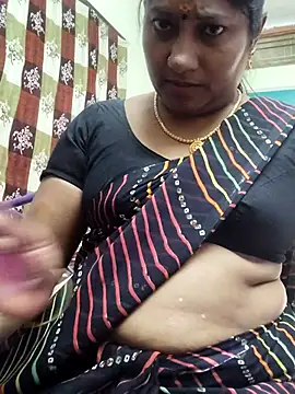 Snapshot of papukurty chatting on April 30, 8:21 am papukurty online show from April 30, 8:21 am