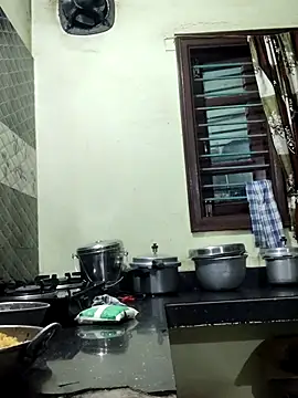 papukurty online show from March 8, 2:09 pm