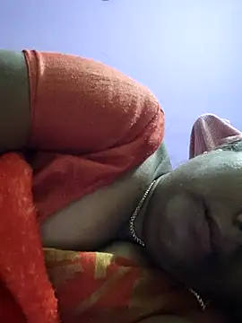 Snapshot of papukurty chatting on February 1, 11:47 pm papukurty online show from February 1, 11:47 pm