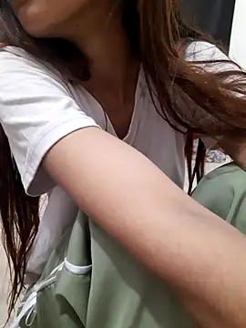 Snapshot of Mahira568 chatting on January 17, 4:43 pm Mahira568 online show from January 17, 4:43 pm