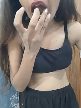 Mahira568 online show from June 25, 6:57 pm