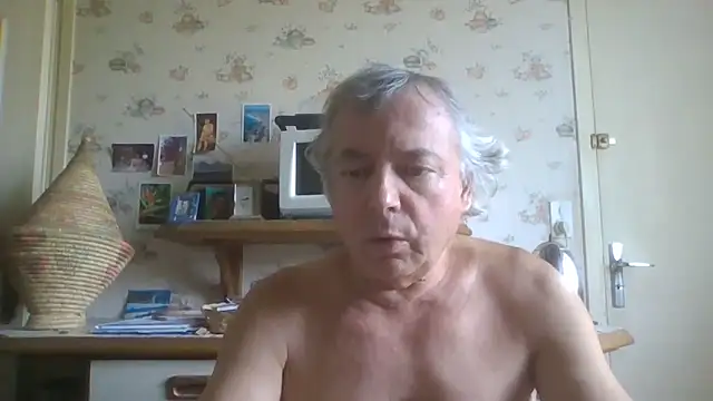 Snapshot of gegevincent chatting on July 1, 12:38 pm gegevincent online show from July 1, 12:38 pm