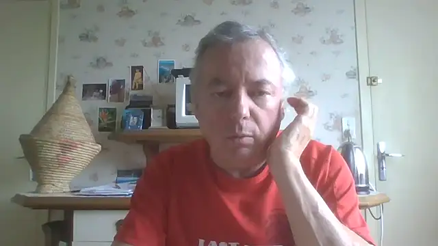 Snapshot of gegevincent chatting on April 19, 11:33 am gegevincent online show from April 19, 11:33 am