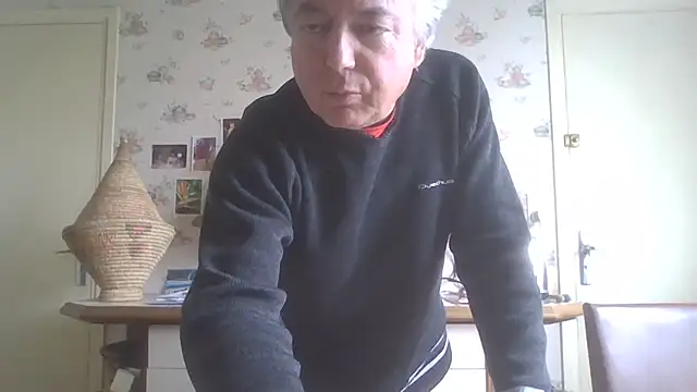 Snapshot of gegevincent chatting on May 14, 11:18 am gegevincent online show from May 14, 11:18 am