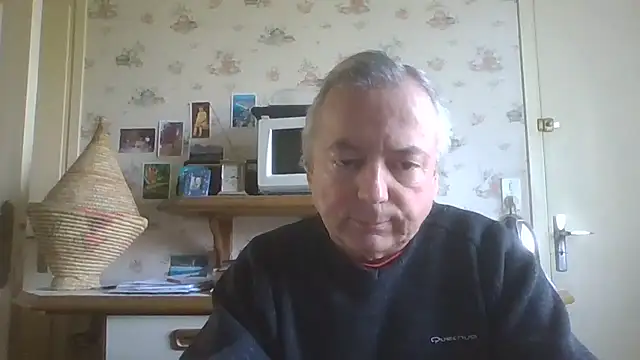 Snapshot of gegevincent chatting on April 18, 11:12 am gegevincent online show from April 18, 11:12 am