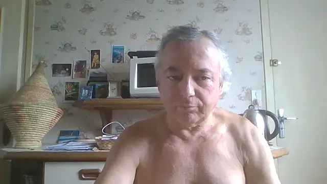 Snapshot of gegevincent chatting on June 29, 9:05 am gegevincent online show from June 29, 9:05 am