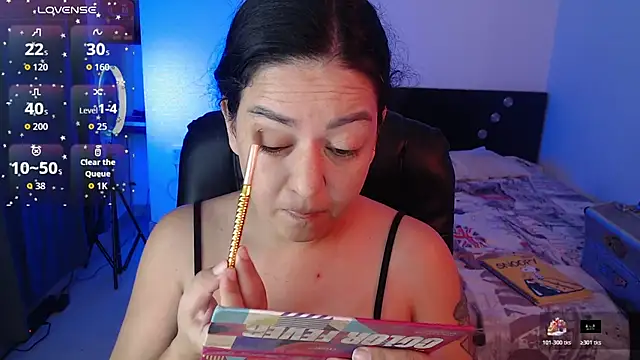 Snapshot of Abbyjoness21 chatting on October 27, 10:05 am Abbyjoness21 online show from October 27, 10:05 am