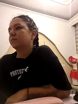 Snapshot of Abbyjoness21 chatting on November 8, 10:35 pm Abbyjoness21 online show from November 8, 10:35 pm