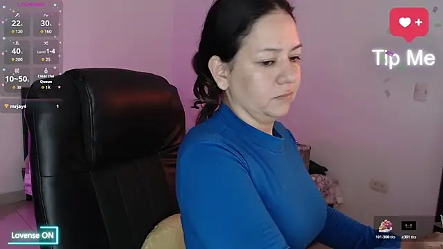 Snapshot of Abbyjoness21 chatting on November 20, 10:16 am Abbyjoness21 online show from November 20, 10:16 am