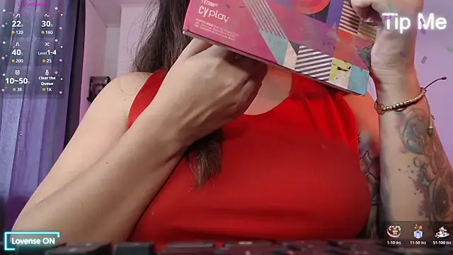 Snapshot of Abbyjoness21 chatting on December 2, 6:20 pm Abbyjoness21 online show from December 2, 6:20 pm