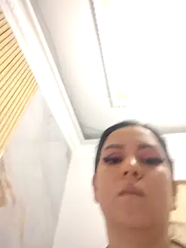 Snapshot of Abbyjoness21 chatting on October 20, 8:20 pm Abbyjoness21 online show from October 20, 8:20 pm