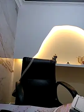 Snapshot of Abbyjoness21 chatting on October 30, 10:17 pm Abbyjoness21 online show from October 30, 10:17 pm