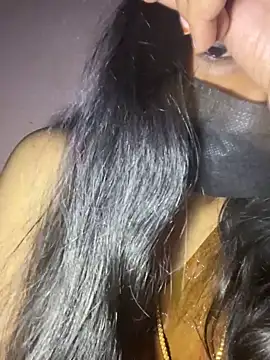 umairahaasan 1 online show from March 12, 5:50 pm