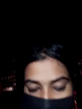 umairahaasan 1 online show from November 12, 9:35 am