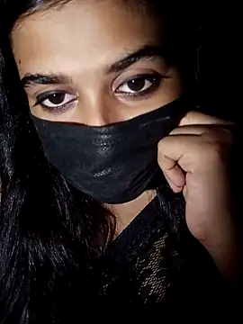 umairahaasan 1 online show from September 18, 5:16 pm