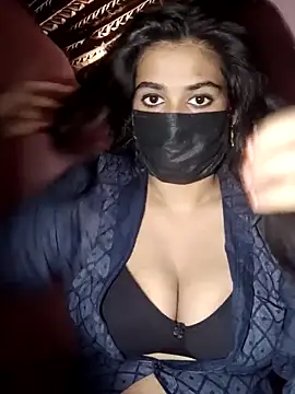 umairahaasan 1 online show from September 25, 9:48 am