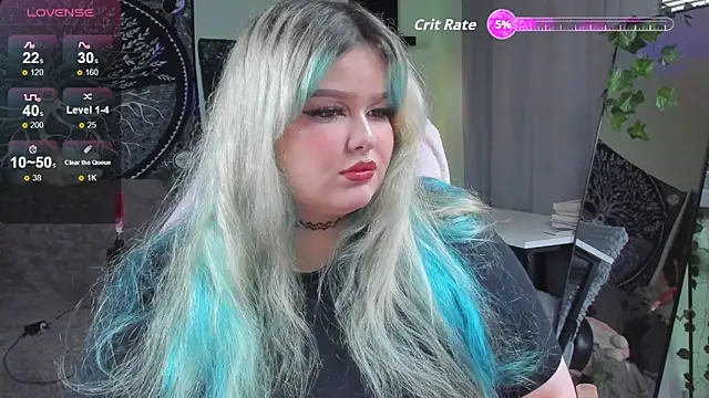 Snapshot of _CandyM1lky_ chatting on November 15, 6:50 am CandyM1lky online show from November 15, 6:50 am