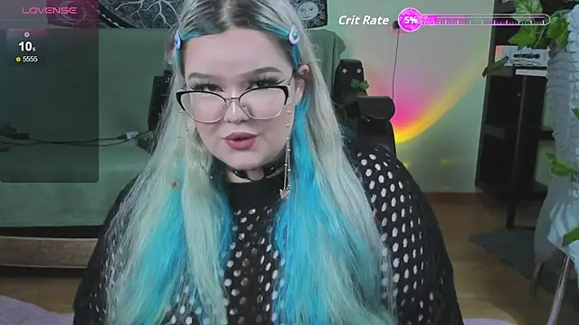 Snapshot of _CandyM1lky_ chatting on October 22, 7:08 am CandyM1lky online show from October 22, 7:08 am