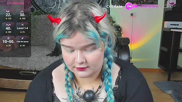 Snapshot of _CandyM1lky_ chatting on October 24, 6:45 am CandyM1lky online show from October 24, 6:45 am