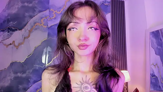 MaddieStark online show from July 1, 1:00 pm
