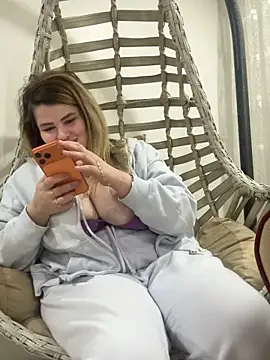 aydabella7777 online show from February 19, 6:38 pm