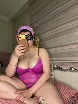 aydabella7777 online show from March 29, 6:42 pm