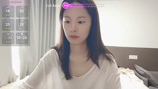Snapshot of xiao-qinju chatting on June 12, 12:30 am xiao-qinju online show from June 12, 12:30 am