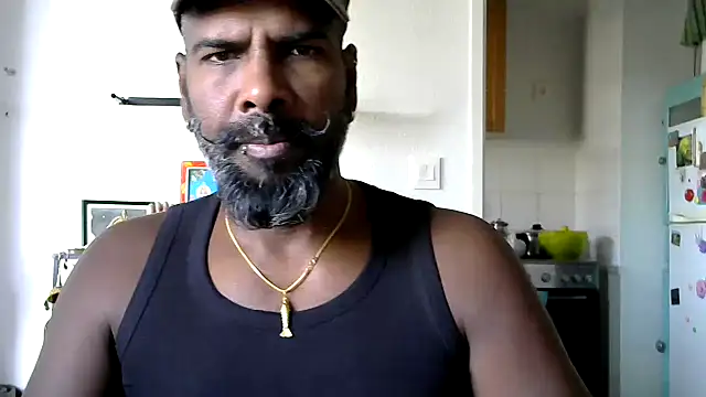 Snapshot of frenchblackc31 chatting on September 29, 8:10 am frenchblackc31 online show from September 29, 8:10 am