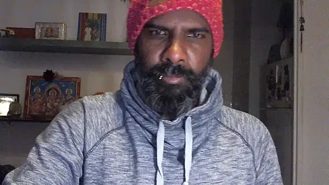 Snapshot of frenchblackc31 chatting on November 21, 5:45 pm frenchblackc31 online show from November 21, 5:45 pm