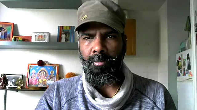 Snapshot of frenchblackc31 chatting on November 23, 11:09 am frenchblackc31 online show from November 23, 11:09 am