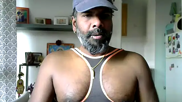 frenchblackc31 online show from April 3, 11:49 am