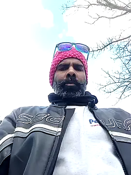 frenchblackc31 online show from March 9, 1:25 pm