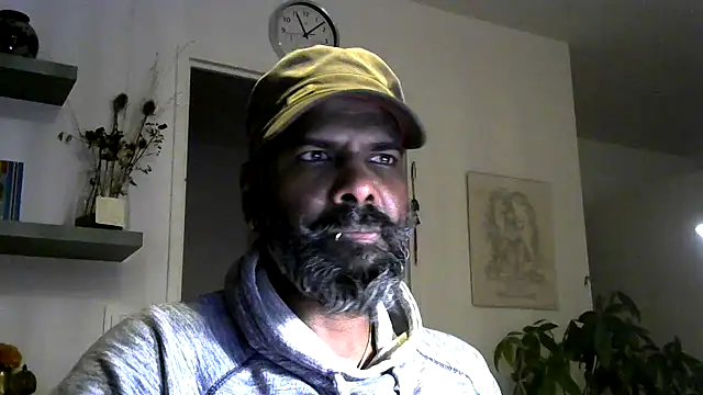 Snapshot of frenchblackc31 chatting on November 22, 10:08 pm frenchblackc31 online show from November 22, 10:08 pm