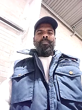 Snapshot of frenchblackc31 chatting on November 14, 7:56 am frenchblackc31 online show from November 14, 7:56 am