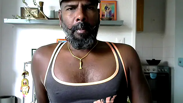 Snapshot of frenchblackc31 chatting on September 21, 12:54 pm frenchblackc31 online show from September 21, 12:54 pm