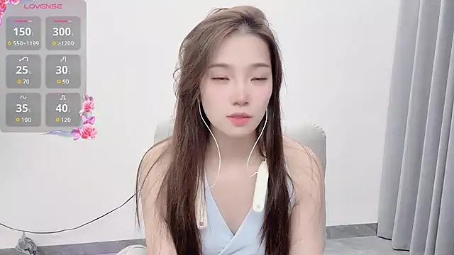 Snapshot of yuyu_77 chatting on September 24, 4:35 pm yuyu 77 online show from September 24, 4:35 pm