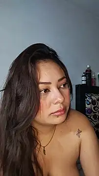 Snapshot of Damii_001 chatting on June 1, 1:06 am Damii 001 online show from June 1, 1:06 am