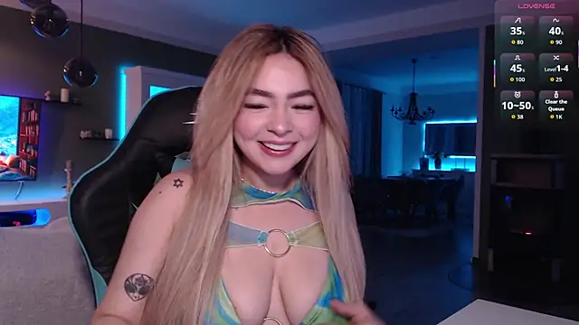 OriannaFox online show from March 29, 7:37 pm