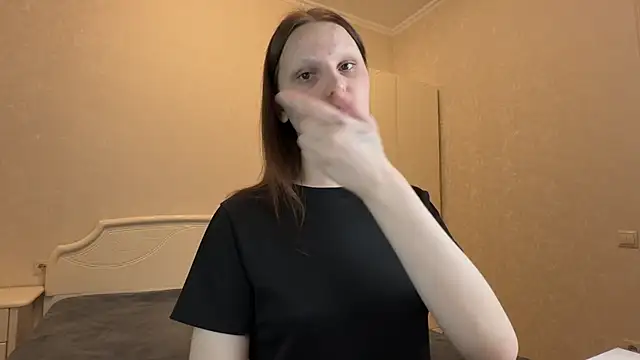 Snapshot of vertul1ana chatting on May 24, 7:47 pm vertul1ana online show from May 24, 7:47 pm