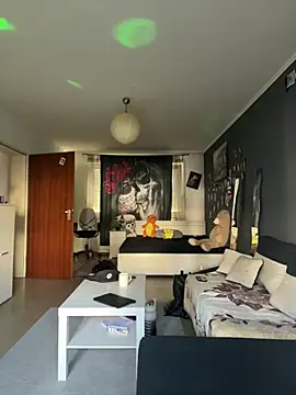 1Richrichard1 online show from June 18, 8:13 am