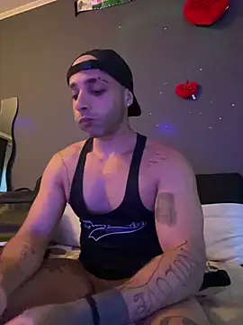 1Richrichard1 online show from June 17, 7:46 pm