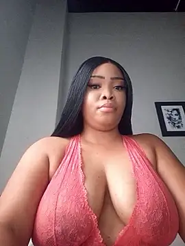 MadamPinky online show from March 26, 2:04 pm